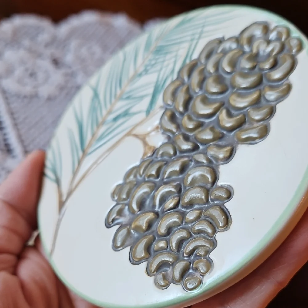 Set of 7 Beautiful Embossed Ceramic Coasters Pinecones, Holly & Berries, Birds